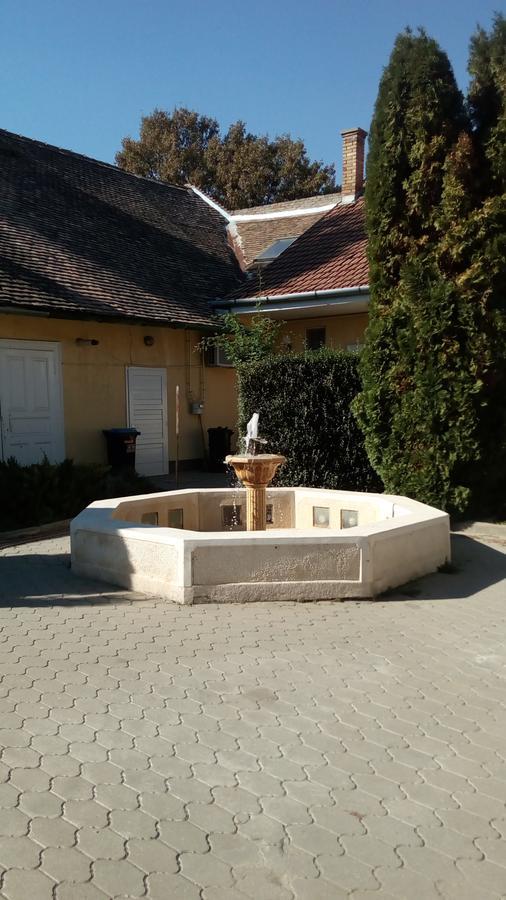 Hangulat Vendeghaz Apartmanok 오라샤자 외부 사진