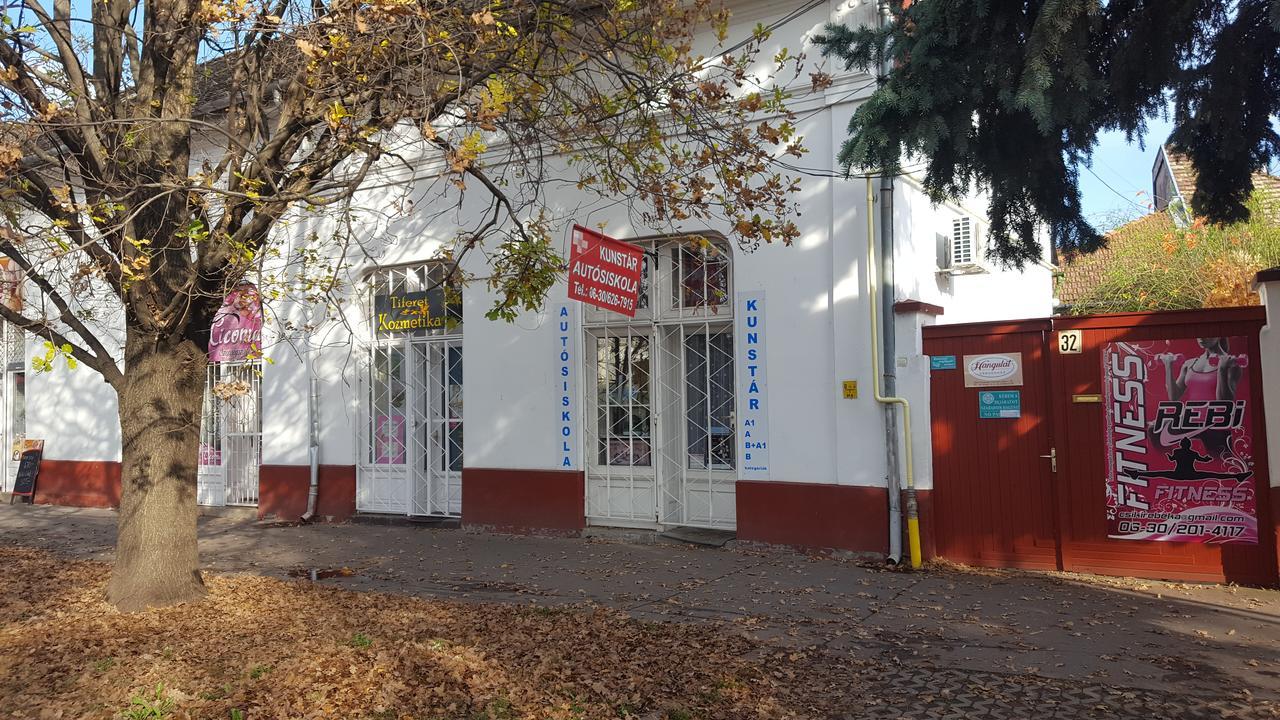 Hangulat Vendeghaz Apartmanok 오라샤자 외부 사진